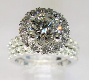 Round Halo Diamond Engagement Ring White Gold Round Halo Diamond Engagement Ring White Gold